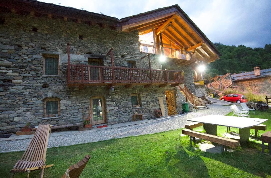 Nuit A Pleiney Bed & Breakfast Saint-Rhemy-En-Bosses Dış mekan fotoğraf