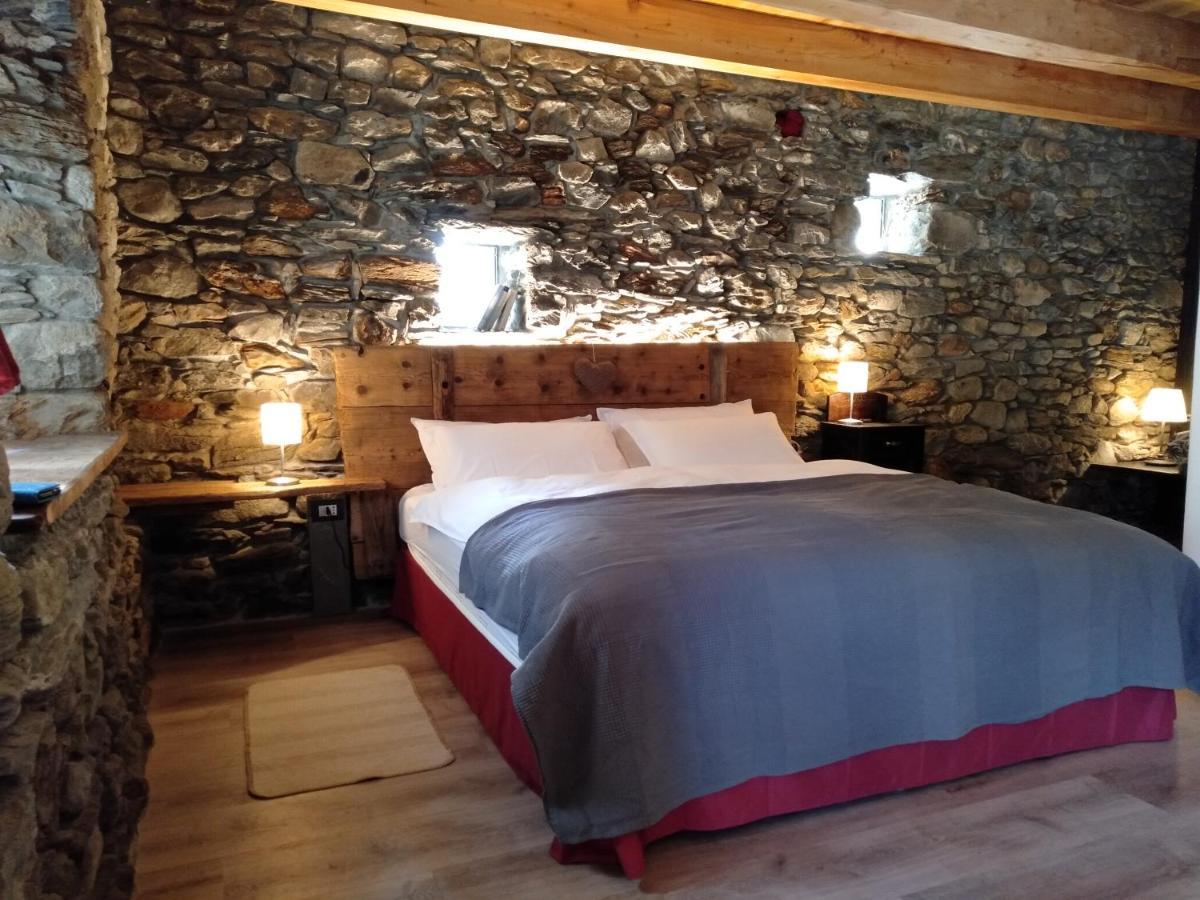 Nuit A Pleiney Bed & Breakfast Saint-Rhemy-En-Bosses Dış mekan fotoğraf