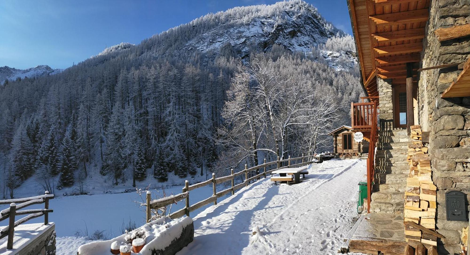 Nuit A Pleiney Bed & Breakfast Saint-Rhemy-En-Bosses Dış mekan fotoğraf